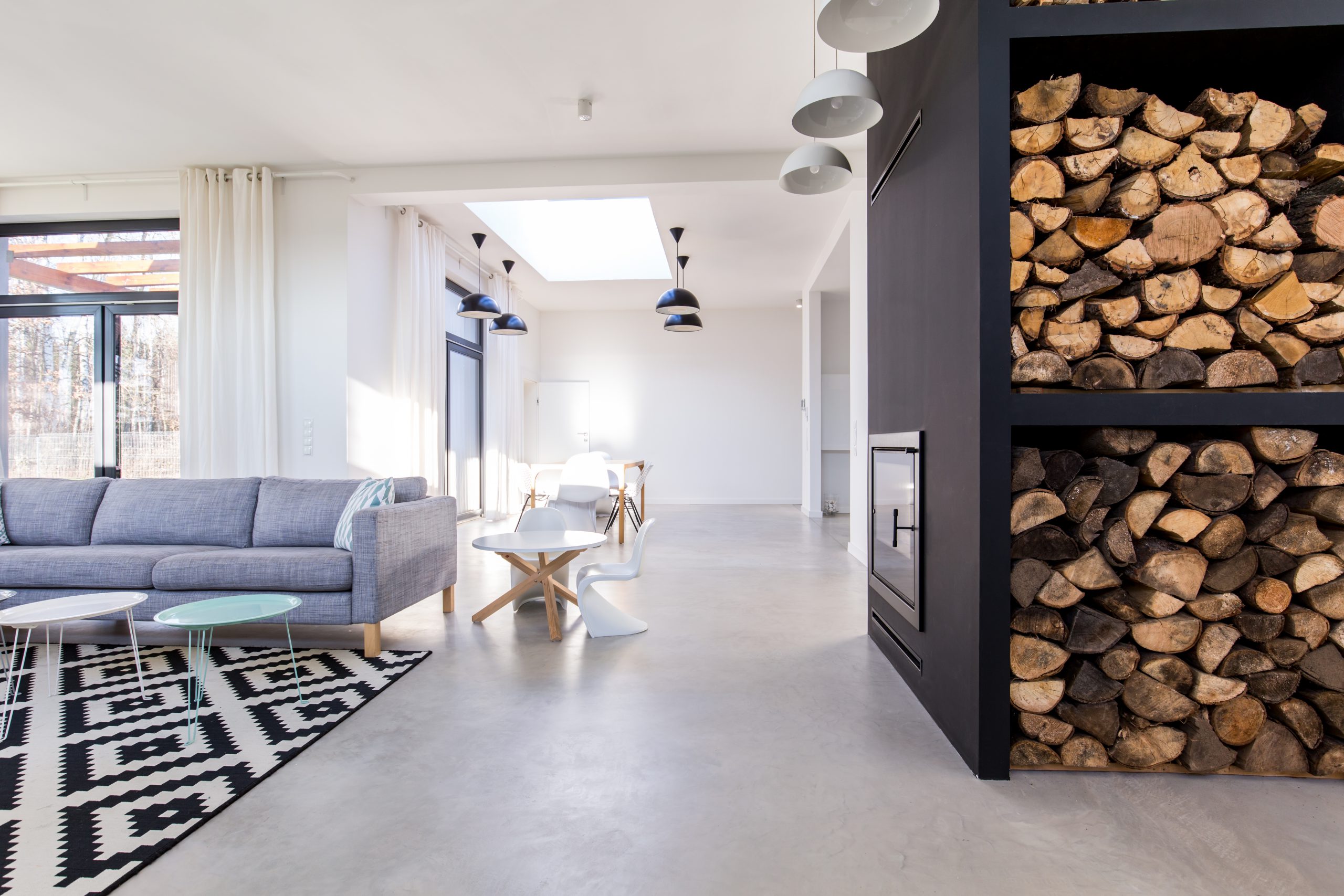 white-living-room-in-modern-minimalist-house