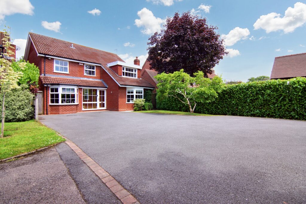 Bracebridge Close, Balsall Common, CV7