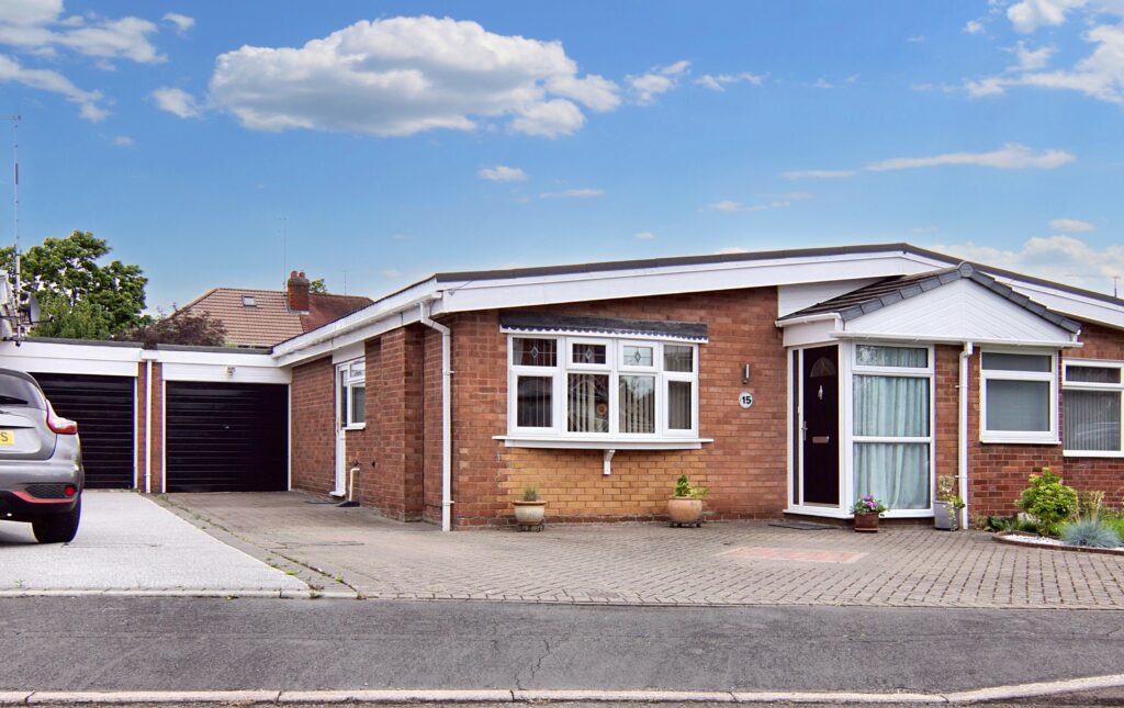 Poolside Gardens, Coventry, CV3