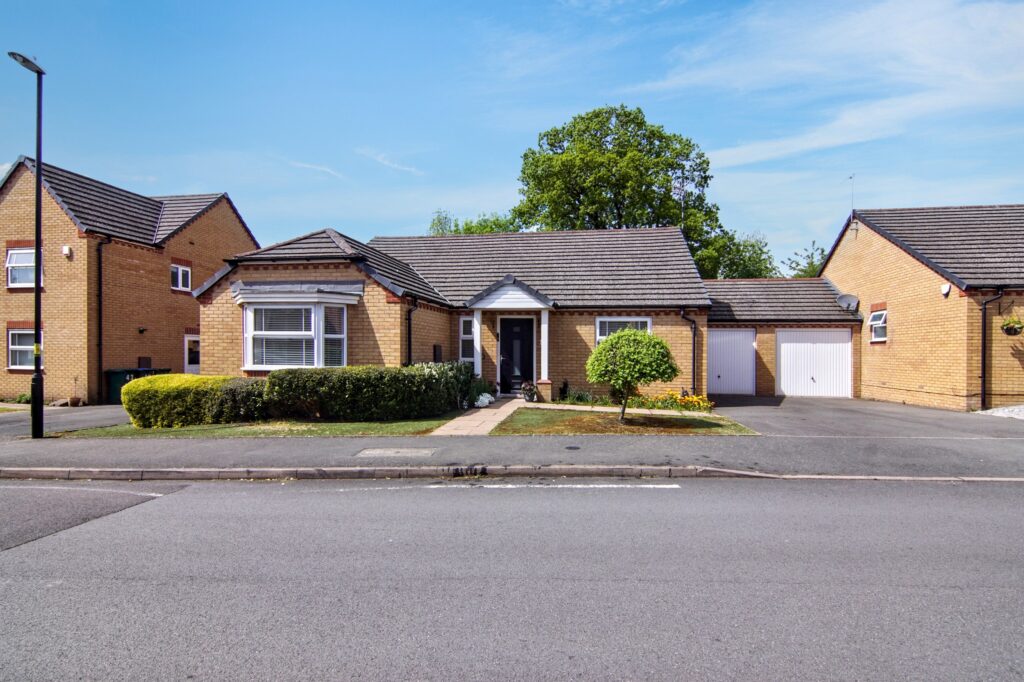 Lyons Drive, Coventry, CV5