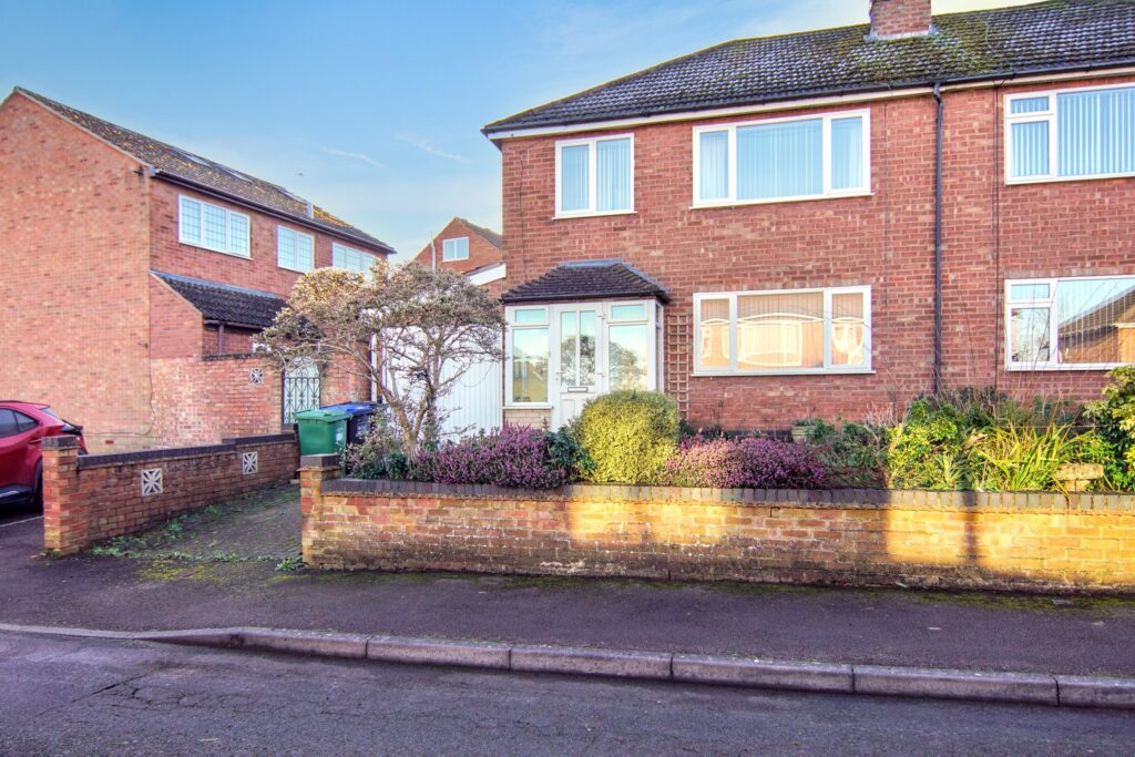 Leagh Close, Kenilworth, CV8