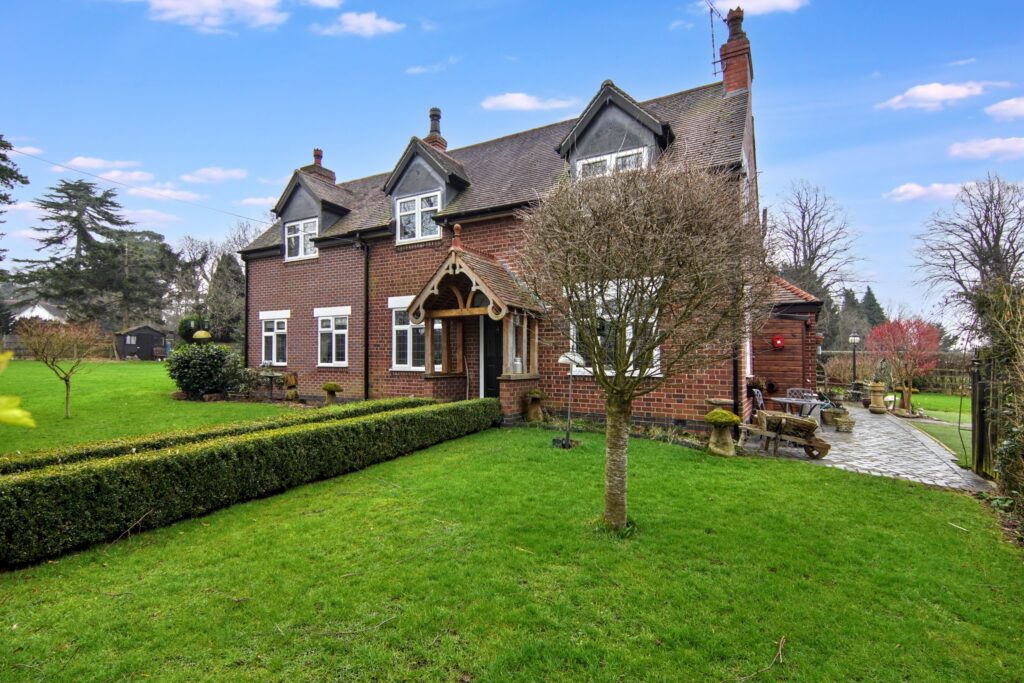 Tamworth Road, Keresley End, CV7