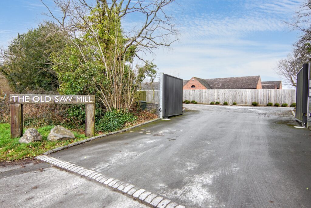 Maple Tree Barn, The Old Sawmill 10 Harvest Hill Lane, CV5
