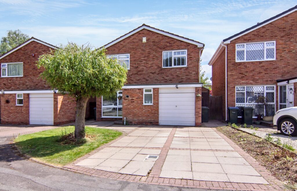 Stonebury Avenue, Coventry, CV5