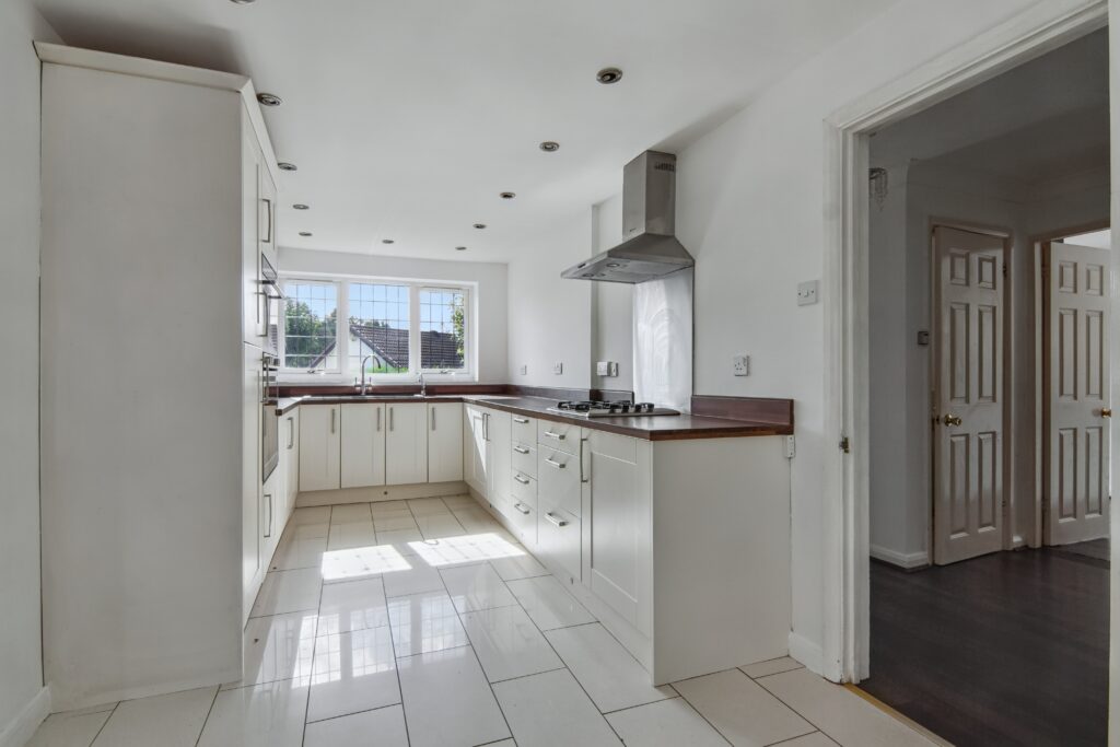 Larkfield Way, Coventry, CV5