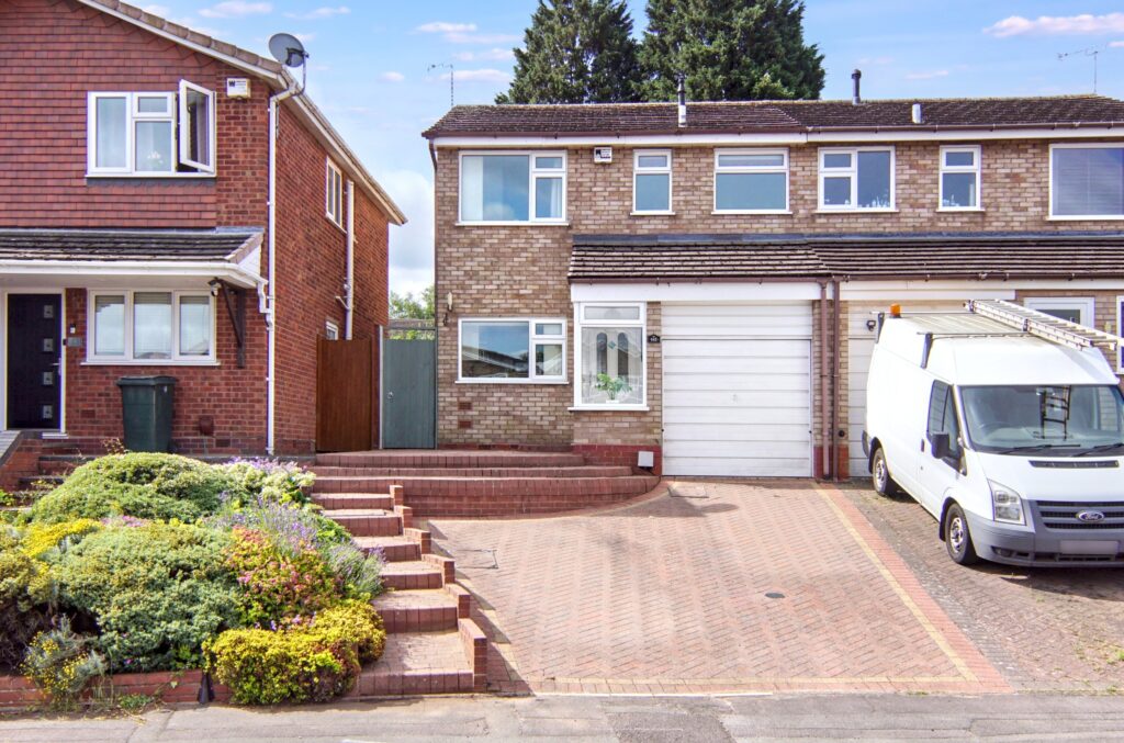 Stonebury Avenue, Coventry, CV5