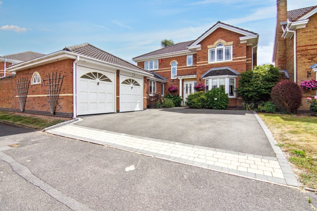 Greenfield Avenue, Balsall Common, CV7