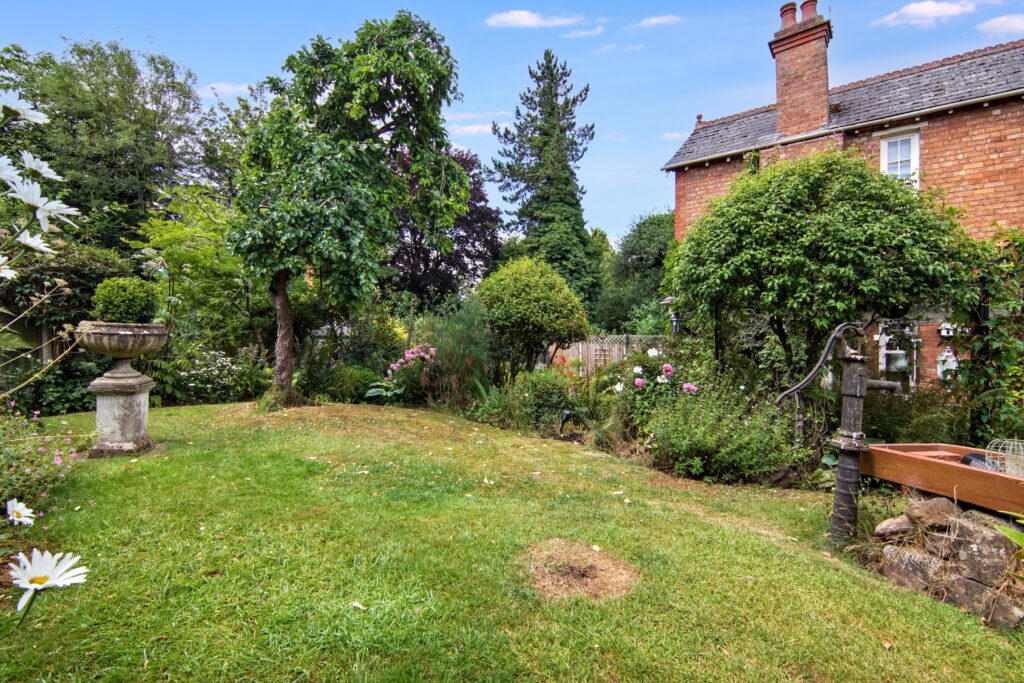 Tamworth Road, Corley, CV7