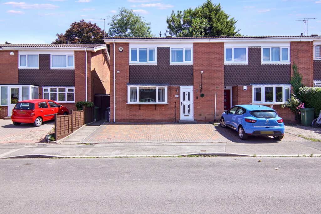 Whitnash Close, Balsall Common, CV7