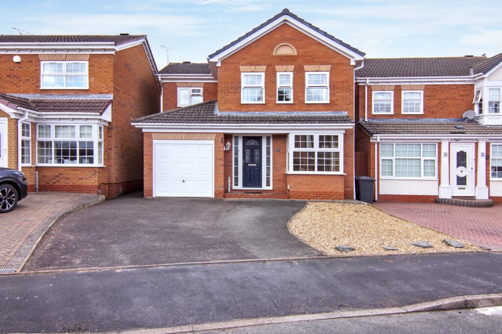 Tewkesbury Drive, Bedworth, CV12