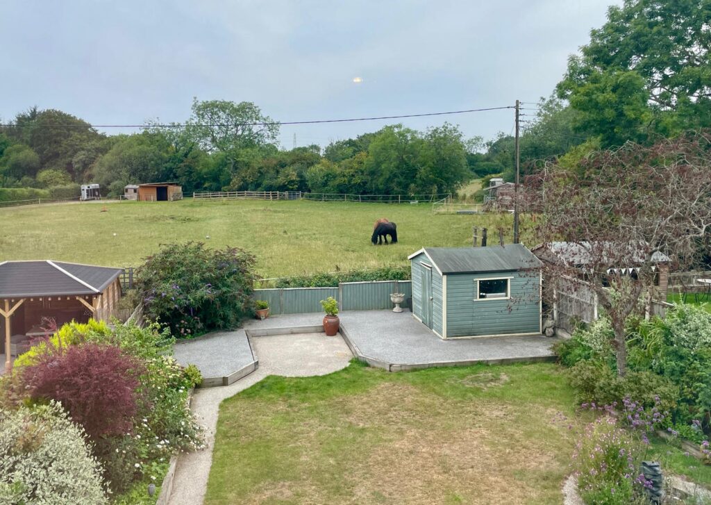 Grove Road, Ansty, CV7