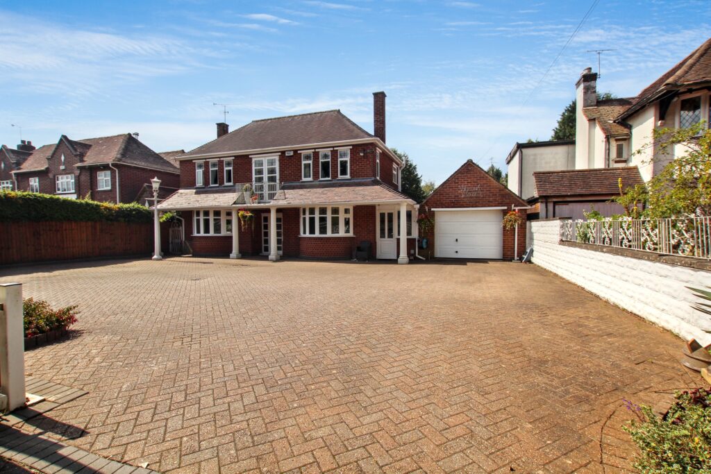 Tamworth Road, Keresley End, CV7