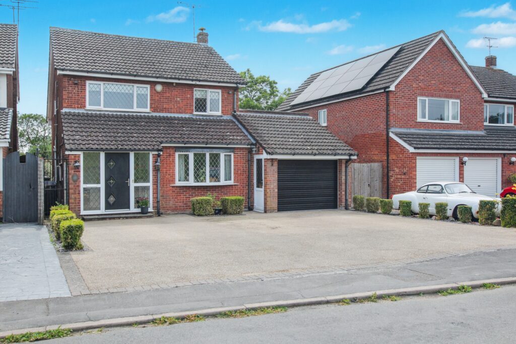 Grove Road, Ansty, CV7