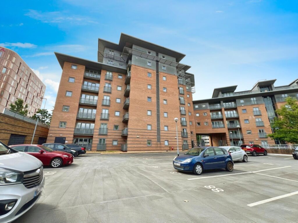 Manor House Drive, Coventry, CV1