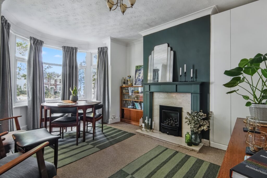 Holyhead Road, Coventry, CV5