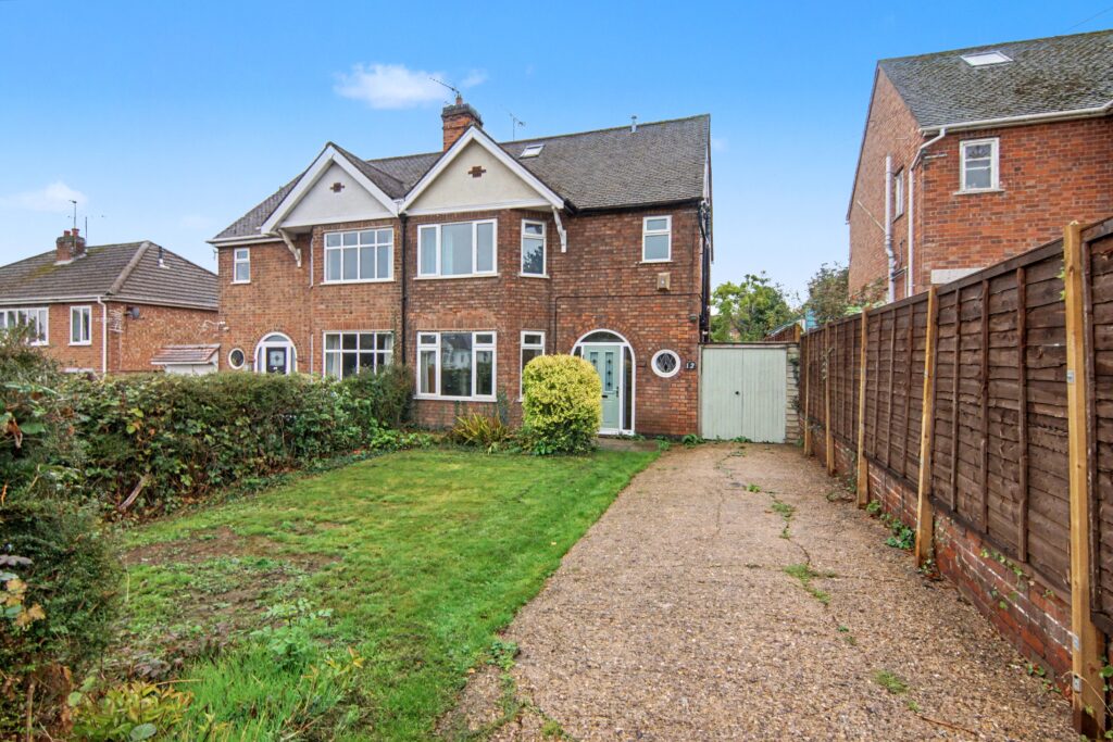 Coventry Road, Kenilworth, CV8