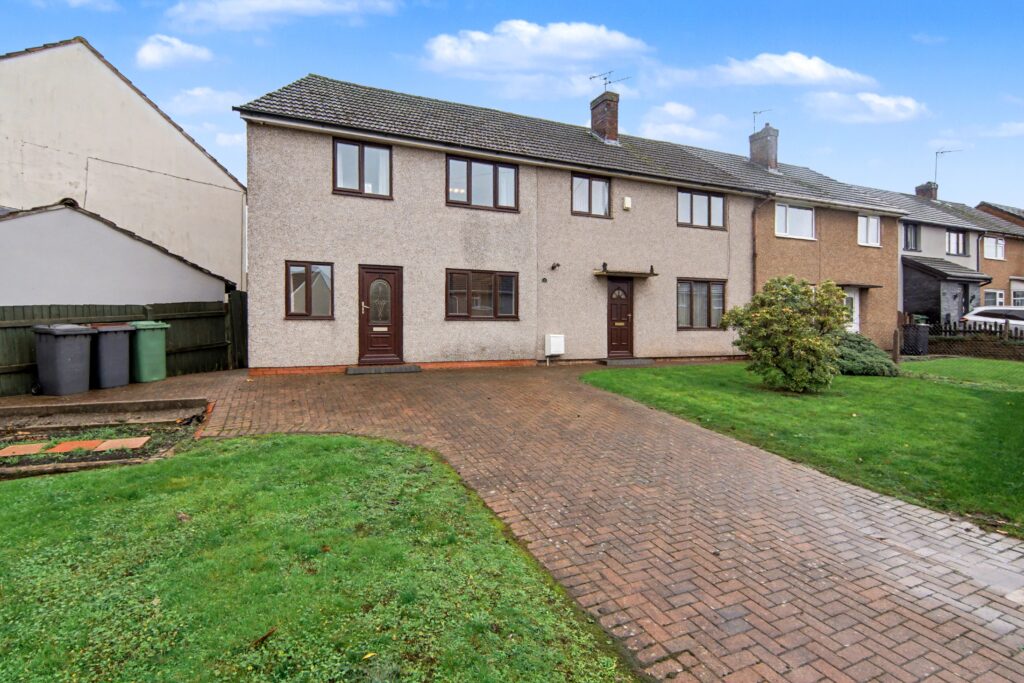 Shaftesbury Avenue, Keresley End, CV7