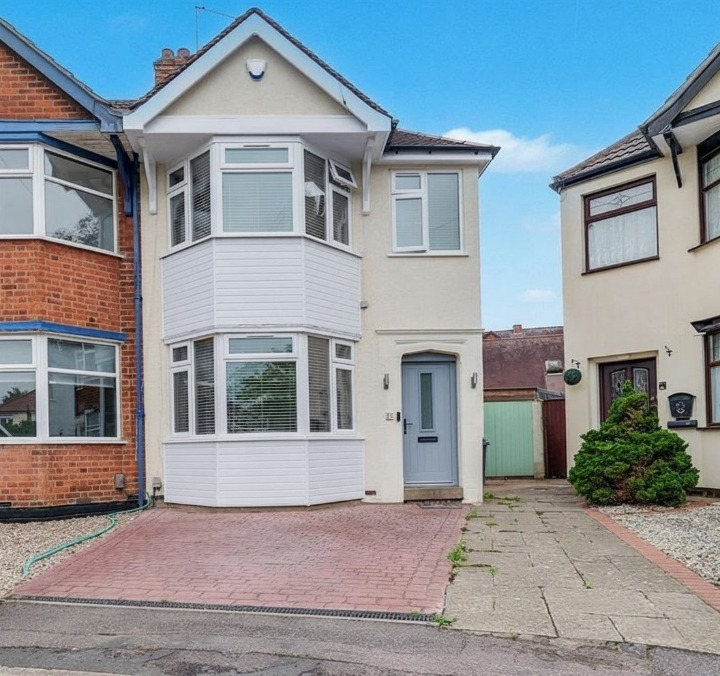 St. Nicolas Road, Nuneaton, CV11