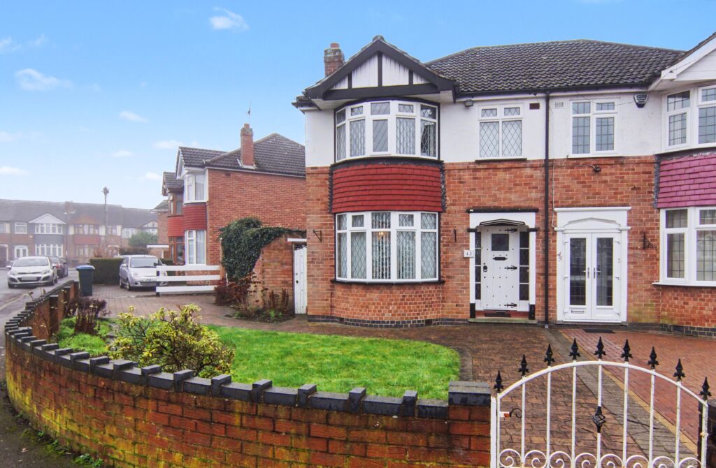 Silverdale Close, Coventry, CV2