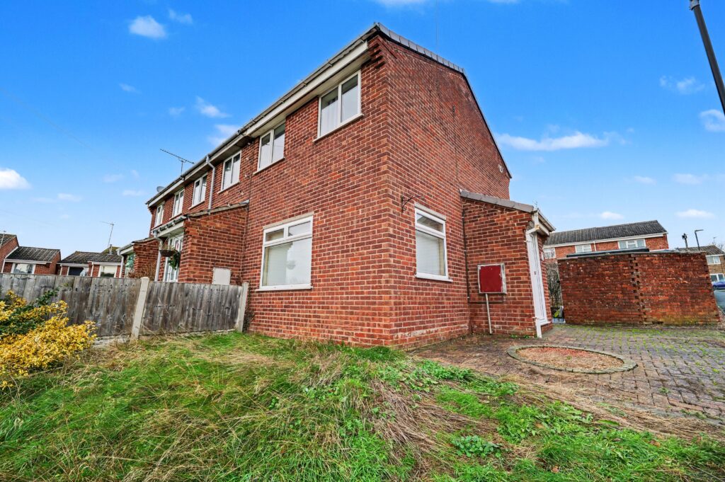 Fabis Close, Swadlincote, DE11