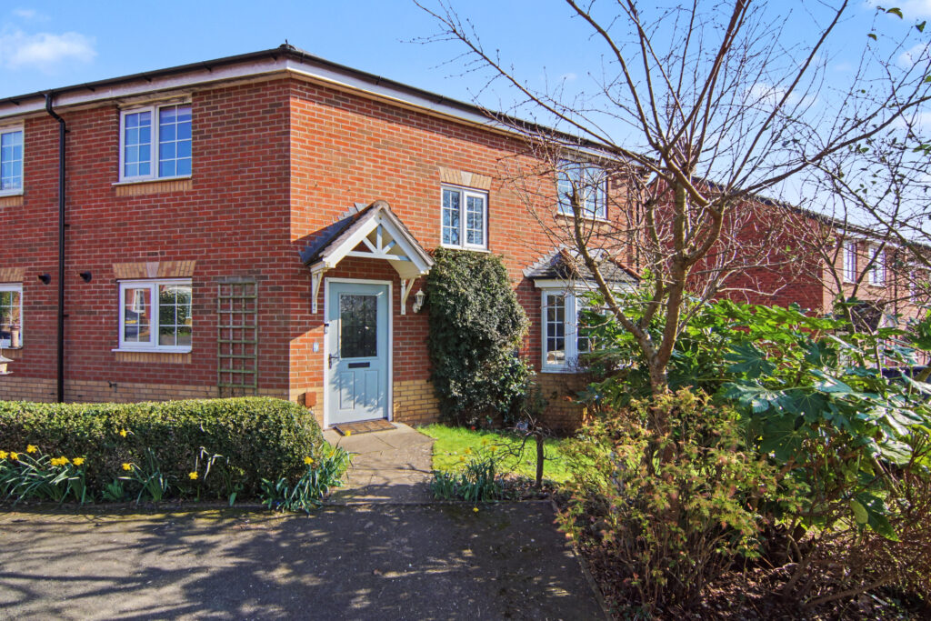 Mons Avenue, Meriden, CV7