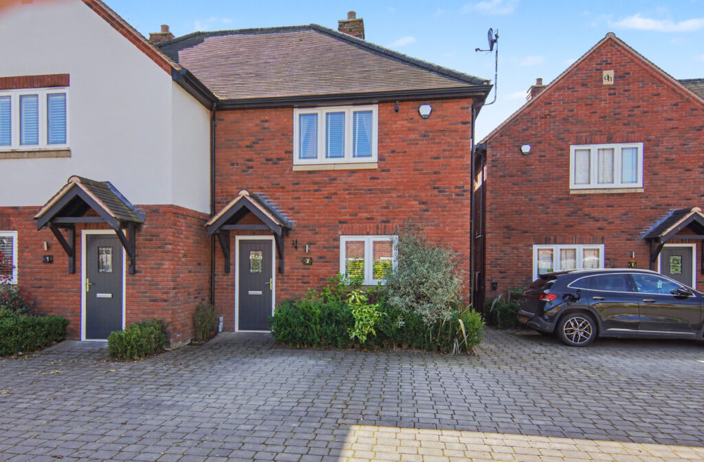 Shirley Gardens, Meriden, CV7