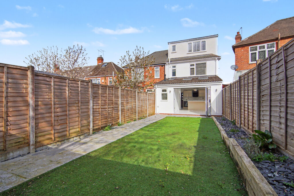 Donnington Avenue, Coventry, CV6