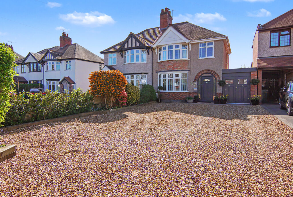 Bulkington Lane, Nuneaton, CV11