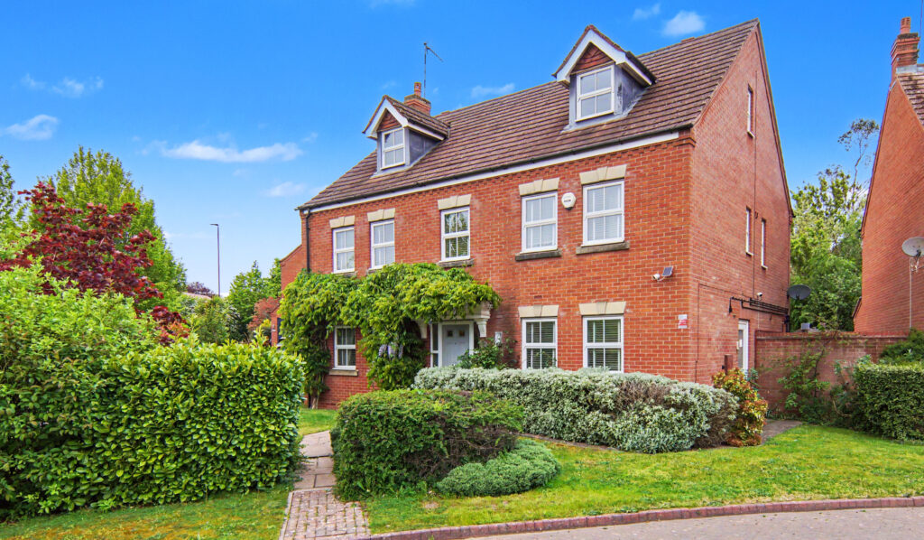 Follis Walk, Coventry, CV4